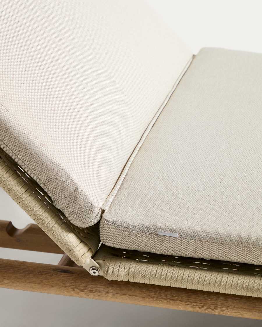 Alipa sun lounger in FSC 100% solid acacia wood and ecru rope cord