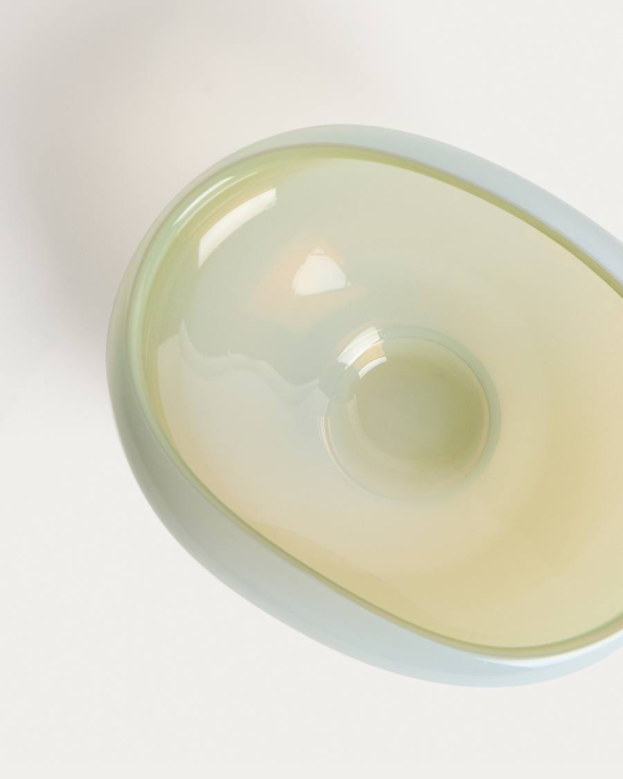 Nodila white glass centrepiece 19 x 14cm