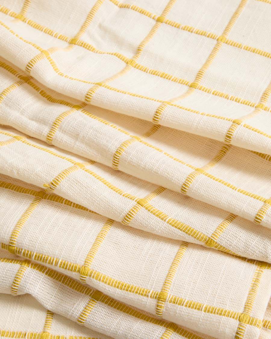 Adesta table runner in 100% cotton ecru with yellow checks 50 x 150 cm
