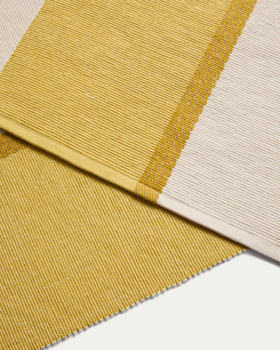 Tari set of 2 yellow 100% cotton placemats 35 x 50 cm