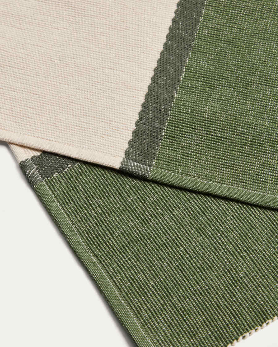 Tari set of 2 green 100% cotton placemats 35 x 50 cm