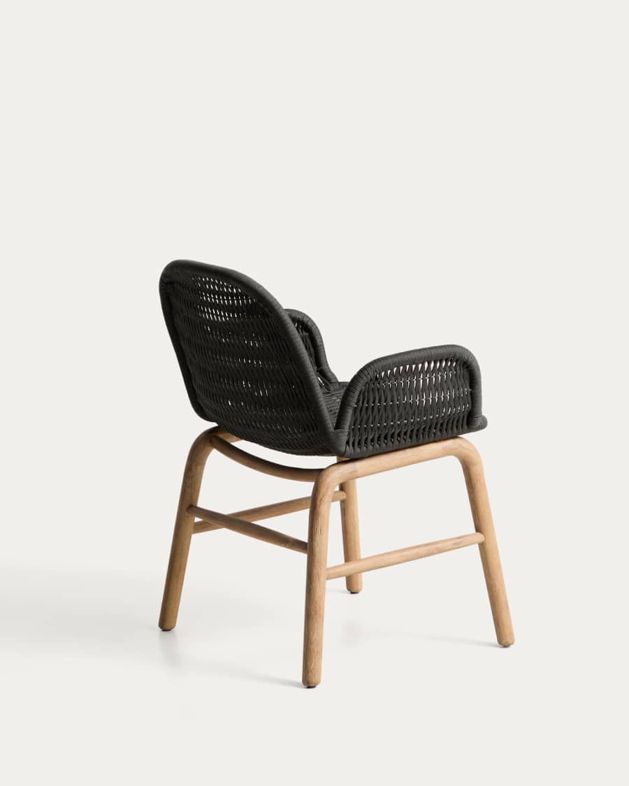 Alipa chair with armrests in FSC 100% solid acacia wood and dark grey rope cord