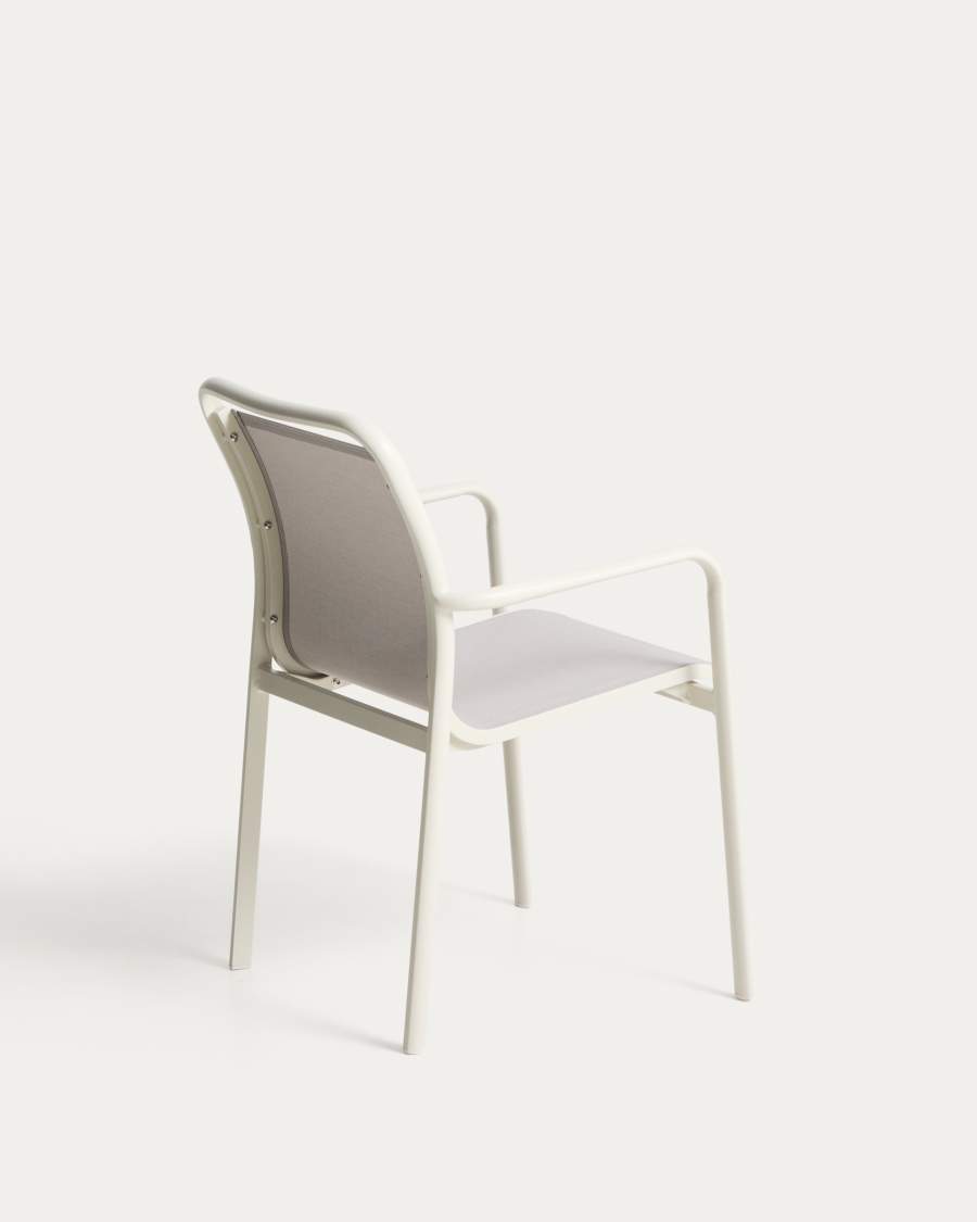 Cadira apilable Luri d’alumini cru i textilè beix