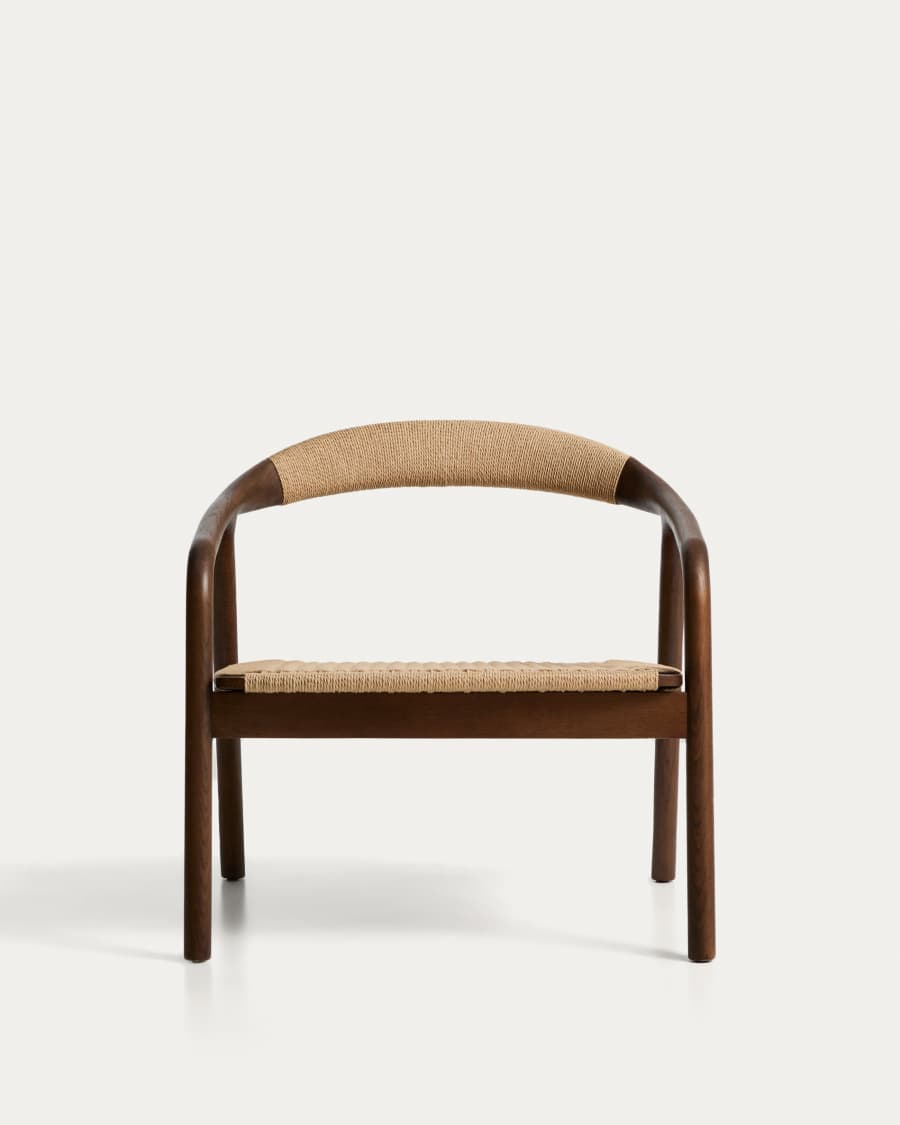 Poltrona Derile in rovere massiccio con finitura noce e corda di carta beige FSC 100%