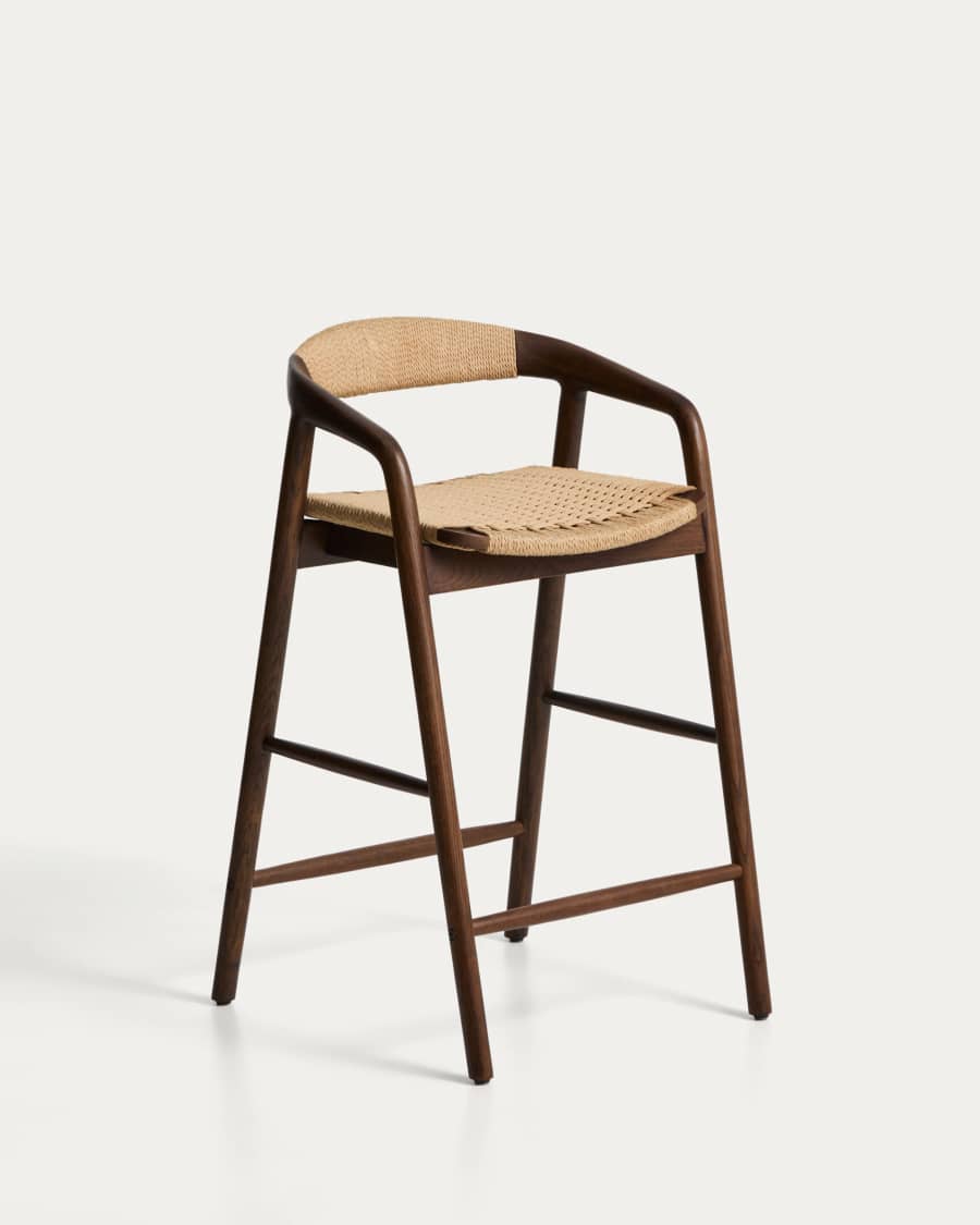 Tabouret Derile en bois de chêne avec finition noyer et corde en papier beige FSC 100 % 65 cm