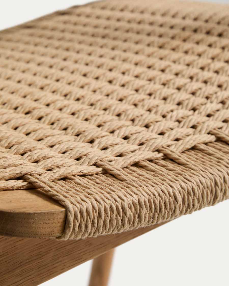 Sedia Derile in legno di rovere massiccio con finitura in tonalità naturale e corda di carta beige FSC 100%