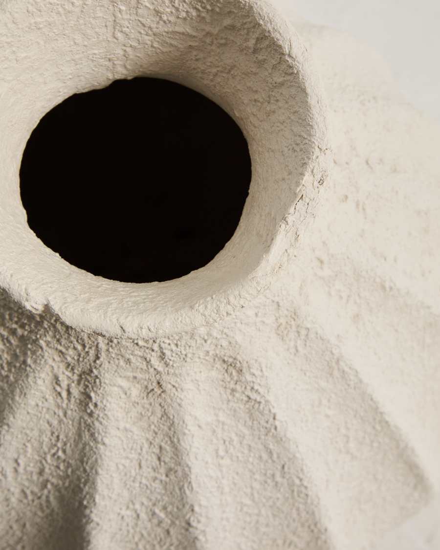 Beige Pappmaché-Vase Arquena, 46 cm