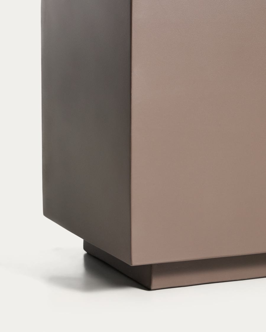 Rustella side table in brown concrete 60 x 60cm