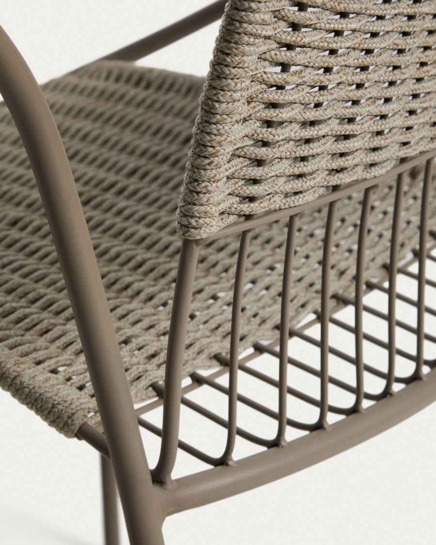 Chaise empilable Atrani en acier galvanisé et corde taupe