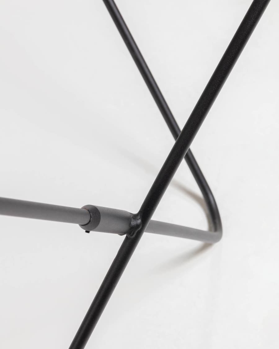 Black and white Fly chair