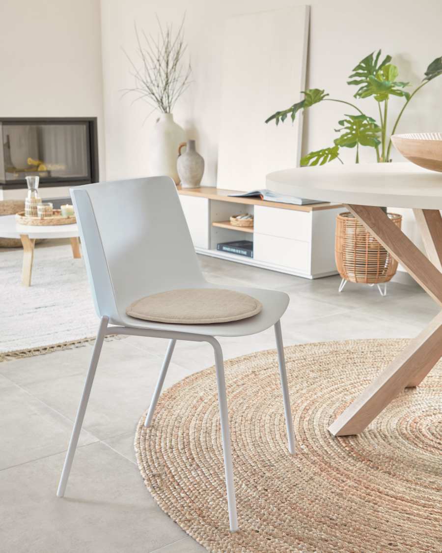 Sedia Hannia bianca e gambe in acciaio bianco