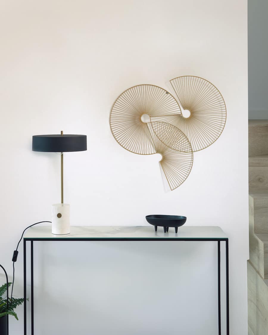 Pannello murale Venertia rotondo in metallo dorato 63,5 x 61 cm