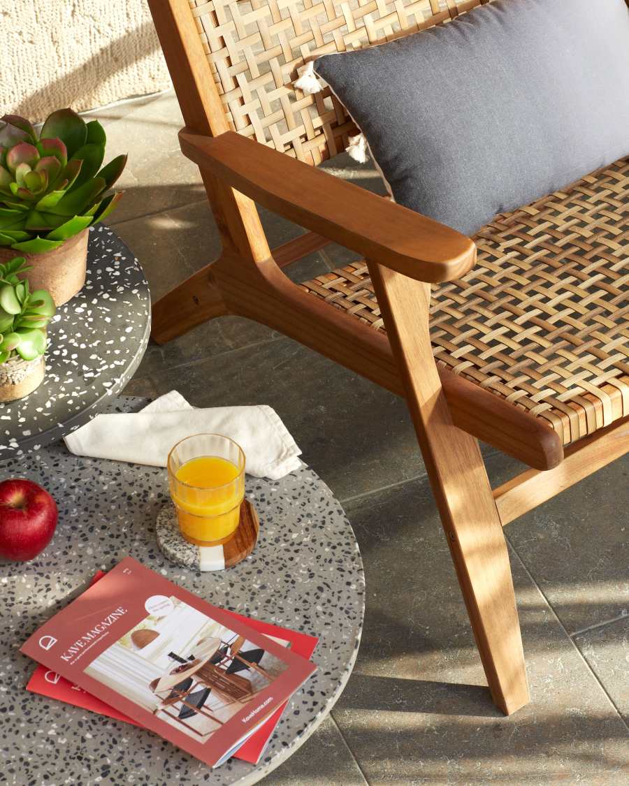 Grignoon Sessel aus massivem Akazienholz und geflochtener Korbweide FSC 100%