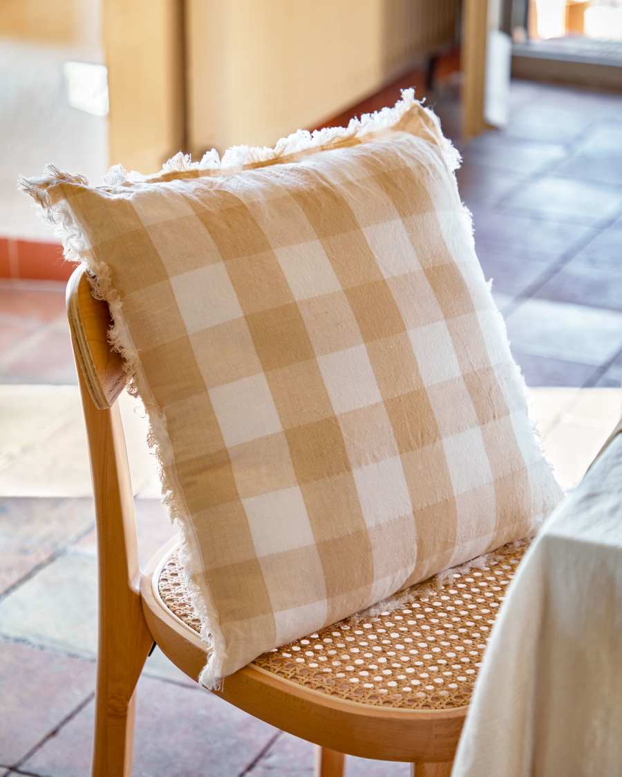 Fodera cuscino Dawa in cotone e lino a quadretti bianchi e beige 45 x 45 cm