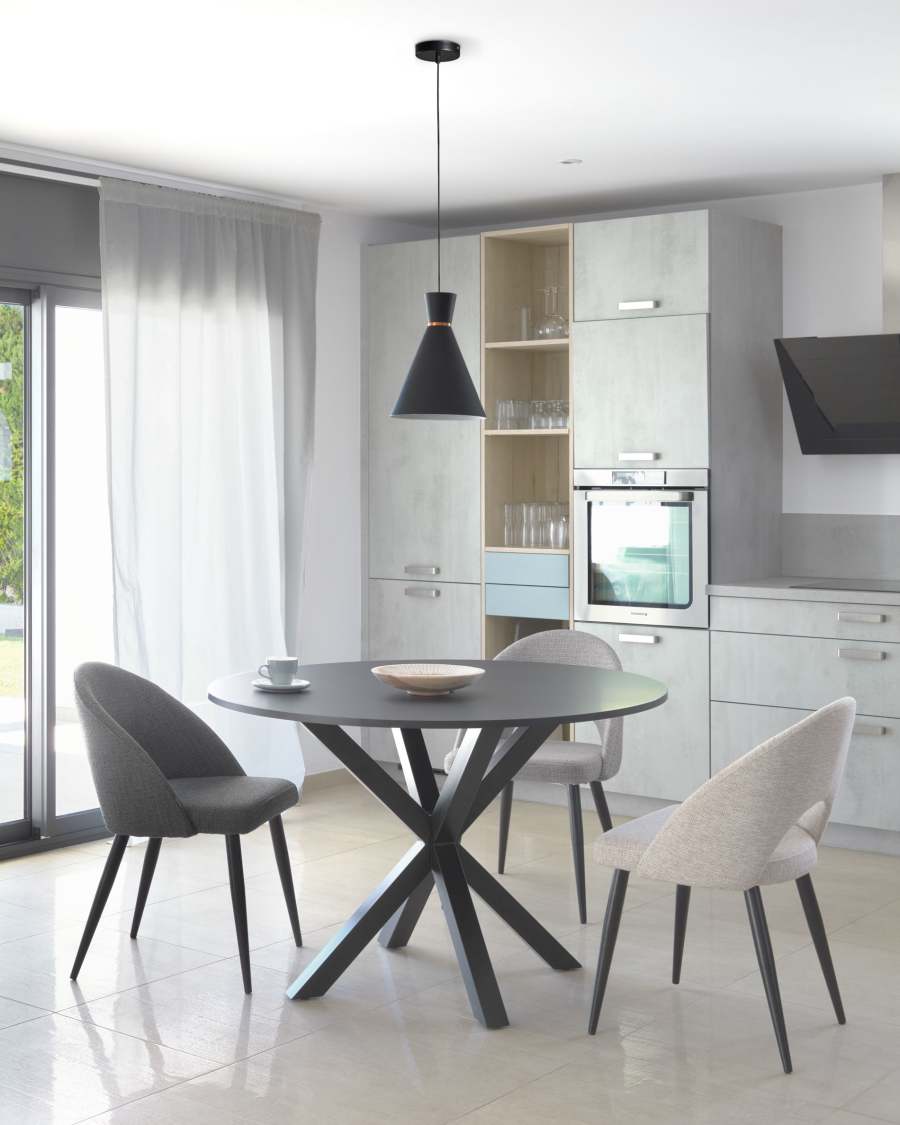 Στρογγυλό τραπέζι Argo σε μαύρο λουστραρισμένο MDF και ατσάλινα πόδια σε μαύρο φινίρισμα Ø120εκ