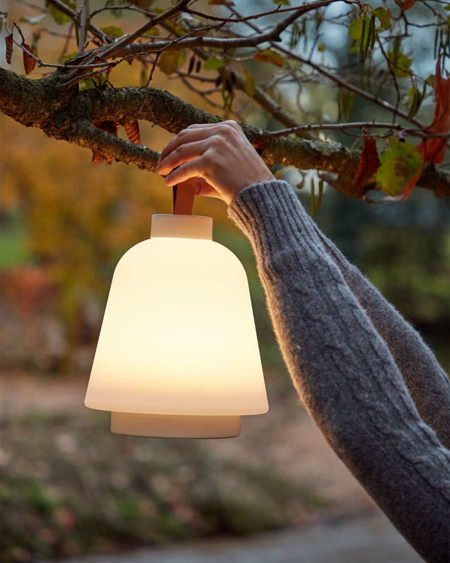 Udiya outdoor table lamp in polythene and metal white with white finish
