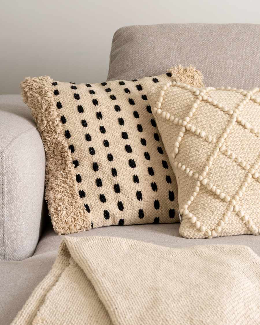Agripa 100% cotton cushion cover in natural tone and black 45 x 45 cm