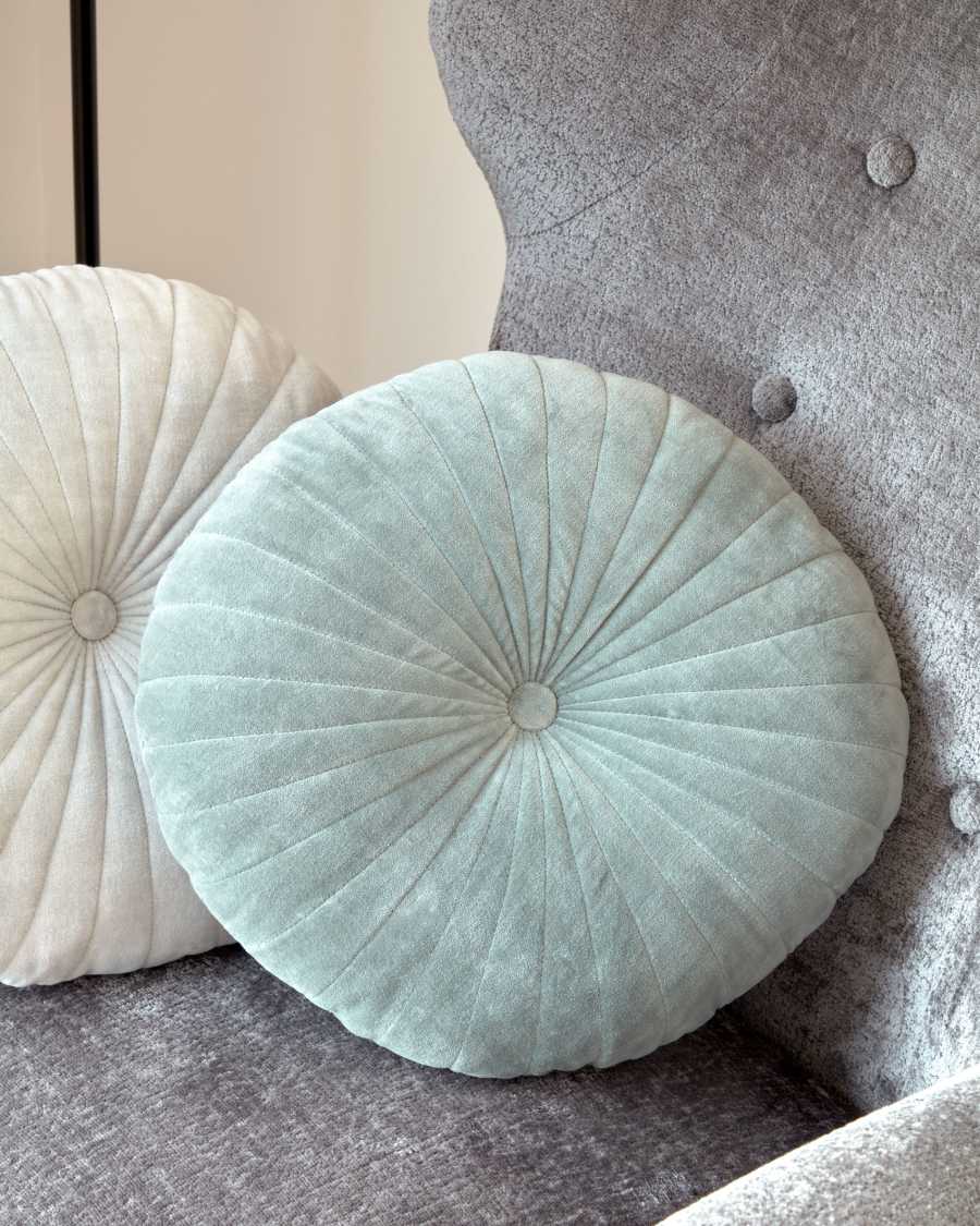 Brunetta round cushion in dark turquoise velvet Ø 35 cm