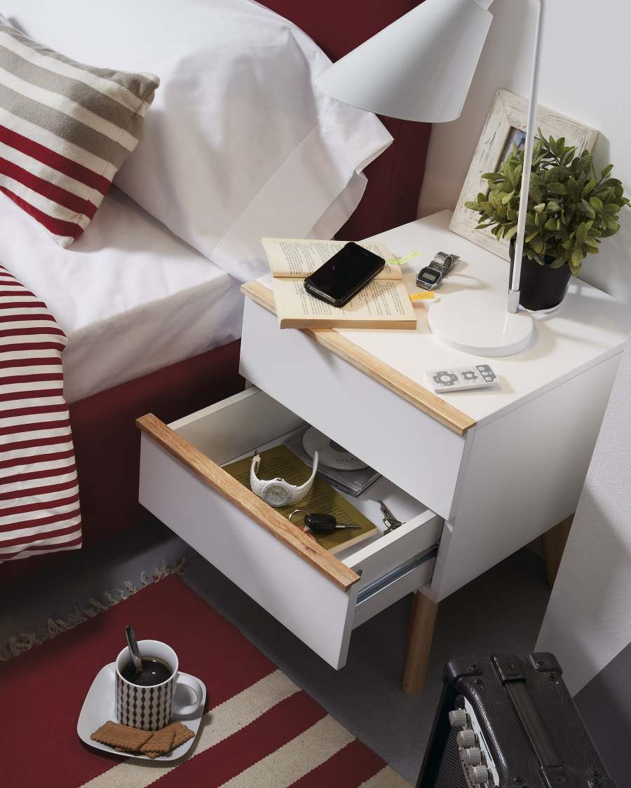 Table chevet Melan en laqué blanc et bois d'hévéa 40 x 50 cm