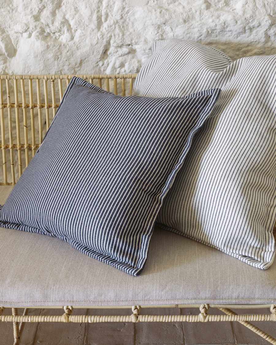 Aleria cotton cushion cover with blue and white stripes 45 x 45 cm