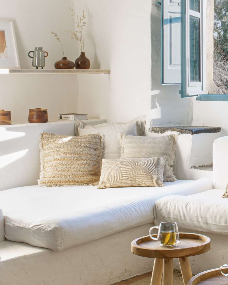 Devi 100% cotton cushion cover with beige and brown stripes 30 x 50 cm