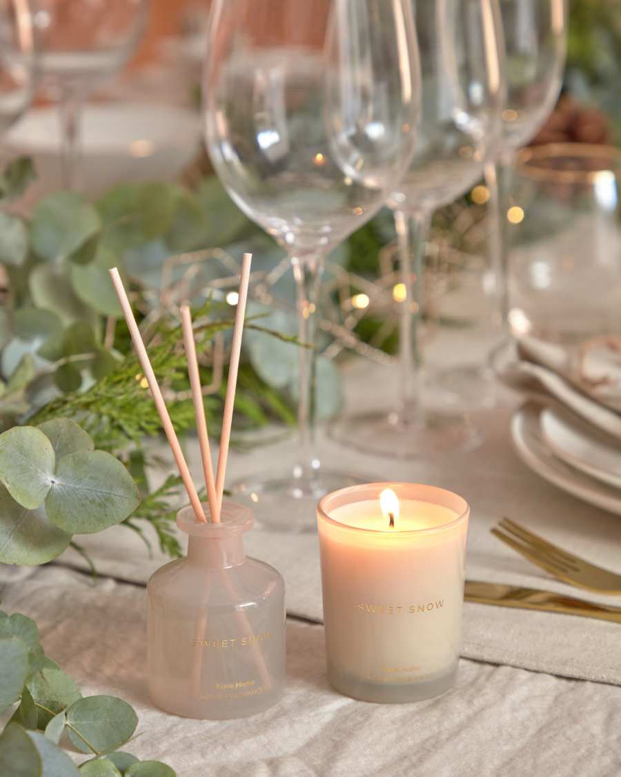 Set Sweet Snow Lufterfrischer Sticks 50 ml und Duftkerze 70 gr
