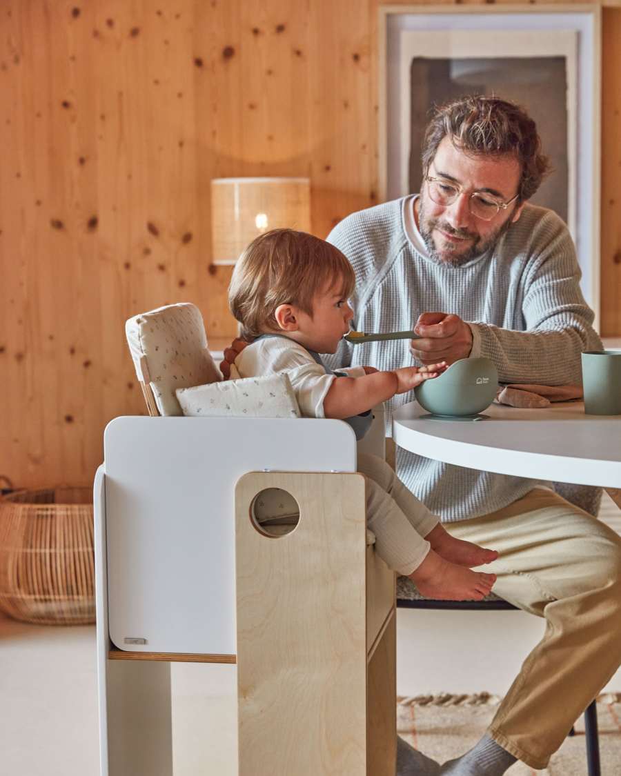 Cuscino per seggiolone Yamile 100% cotone organico (GOTS) beige con foglie multicolori