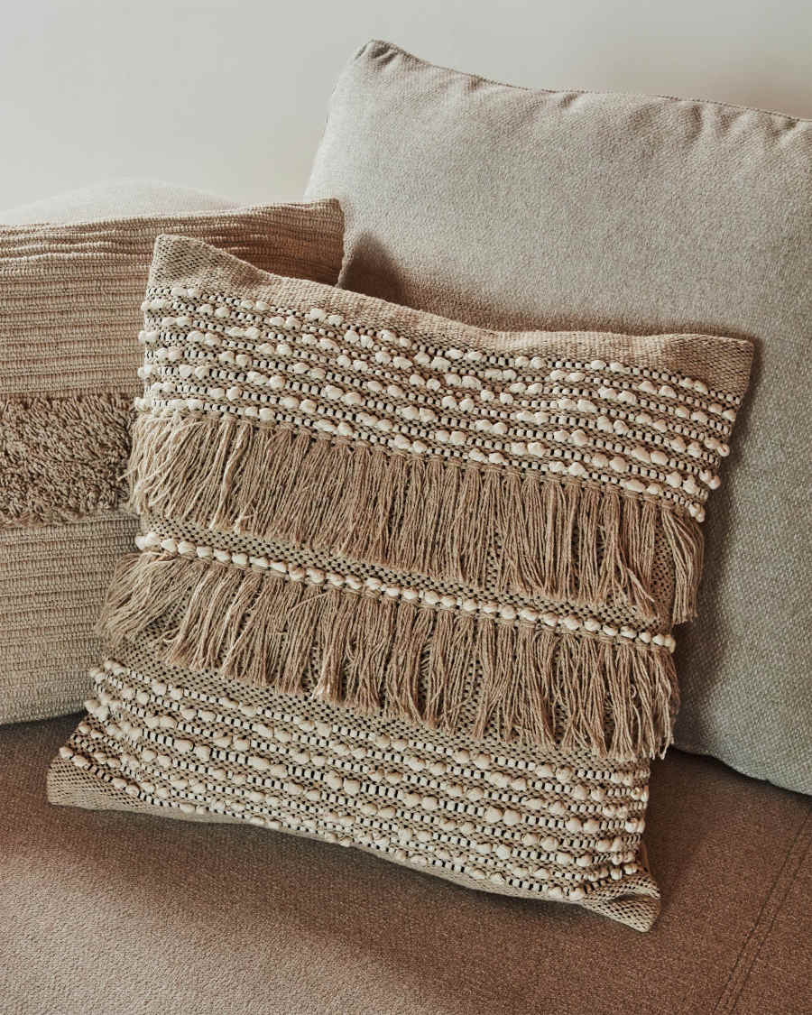 Malvina 100% cotton cushion cover with beige fringe 45 x 45 cm