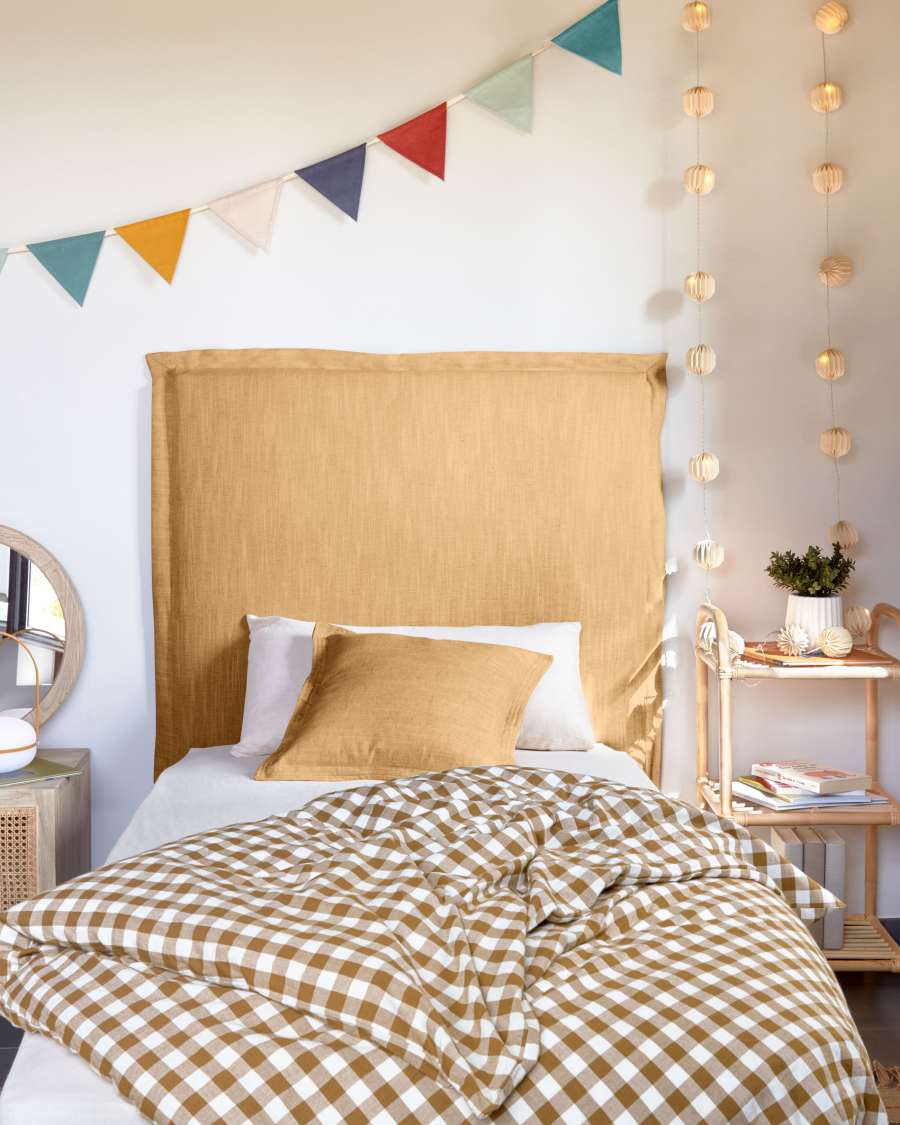 Capçal desenfundable Tanit de lli mostassa per a llit de fins a 90 cm