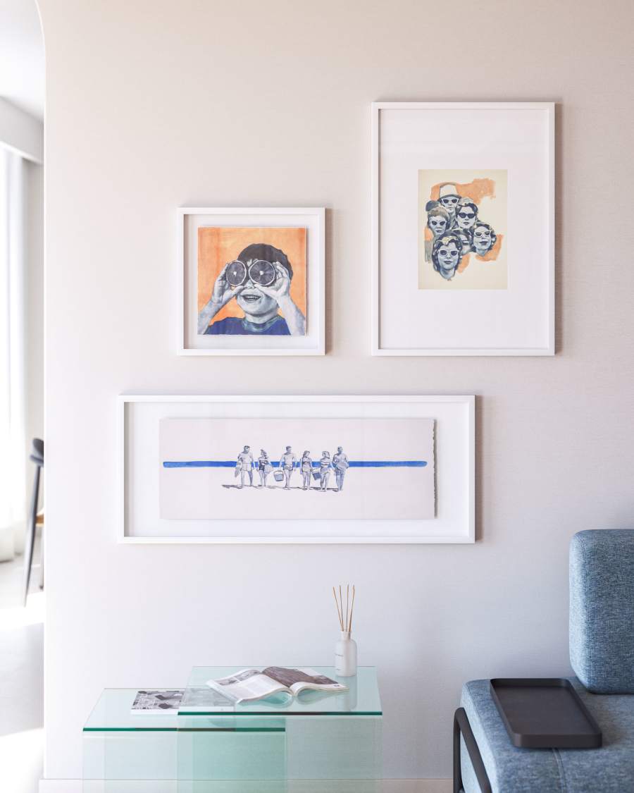 Fedra white and beige picture with faces wearing glasses 50 x 70 cm