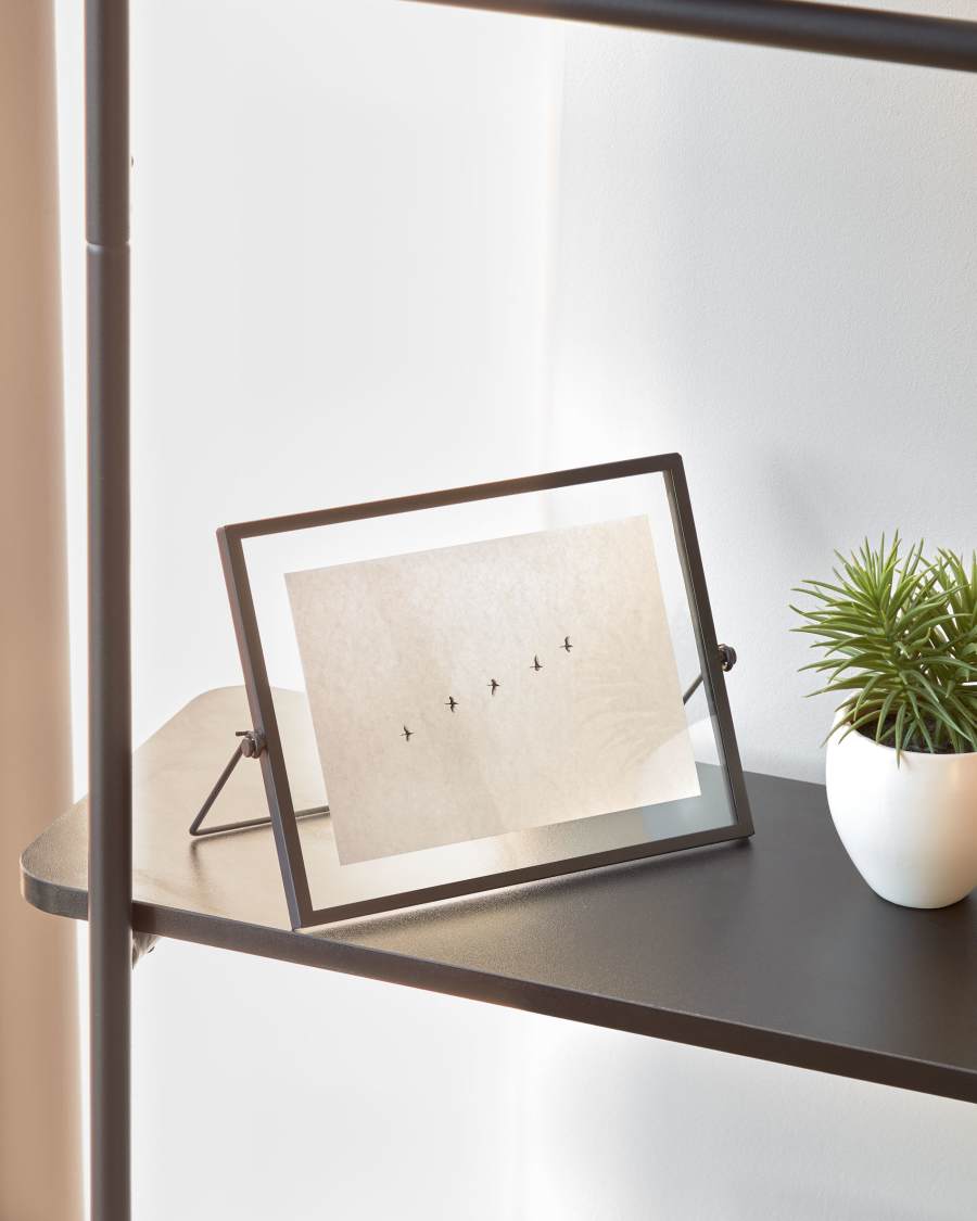 Large Zoraida photo frame in black metal 17,5 x 23 cm