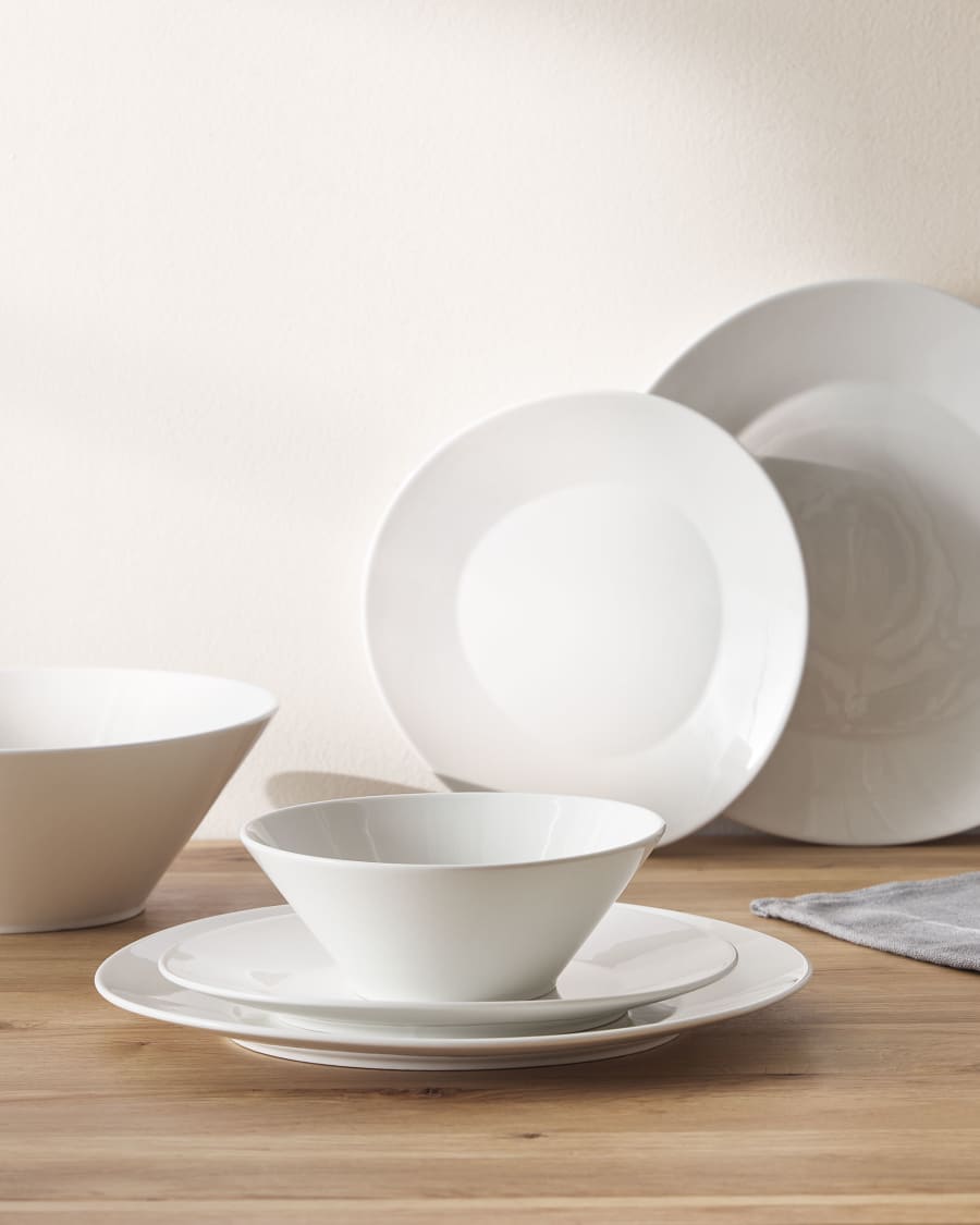 Pierina medium oval porcelain bowl in white