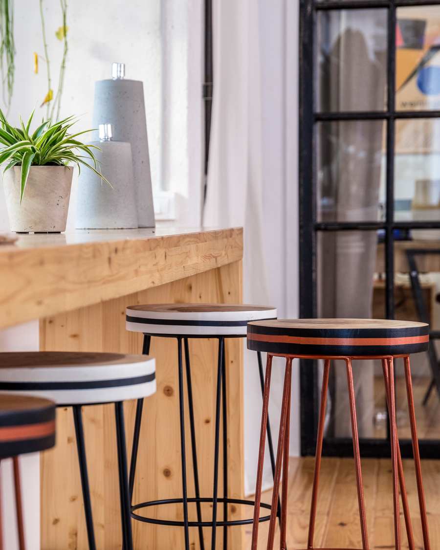 Black Faye barstool height 74 cm