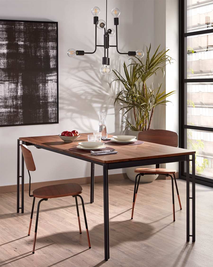 Sedia Oyaka impiallacciata noce e acciaio finitura nera e dettaglio rame