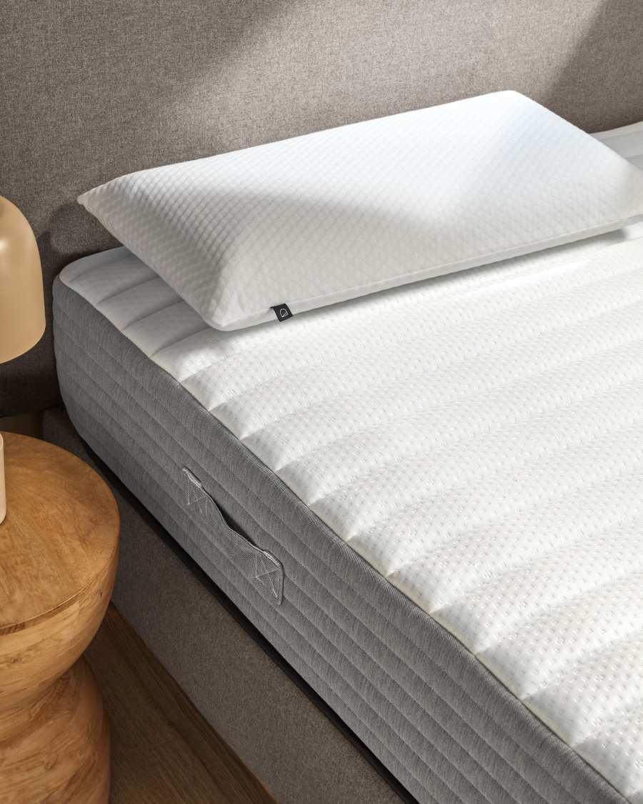 Juno mattress with pocket springs 150 x 200 cm