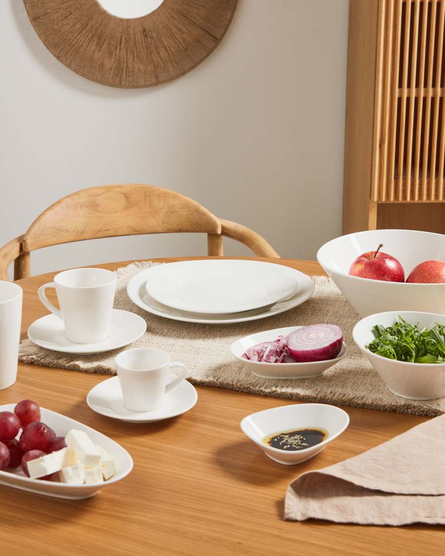 Pierina large oval porcelain bowl in white