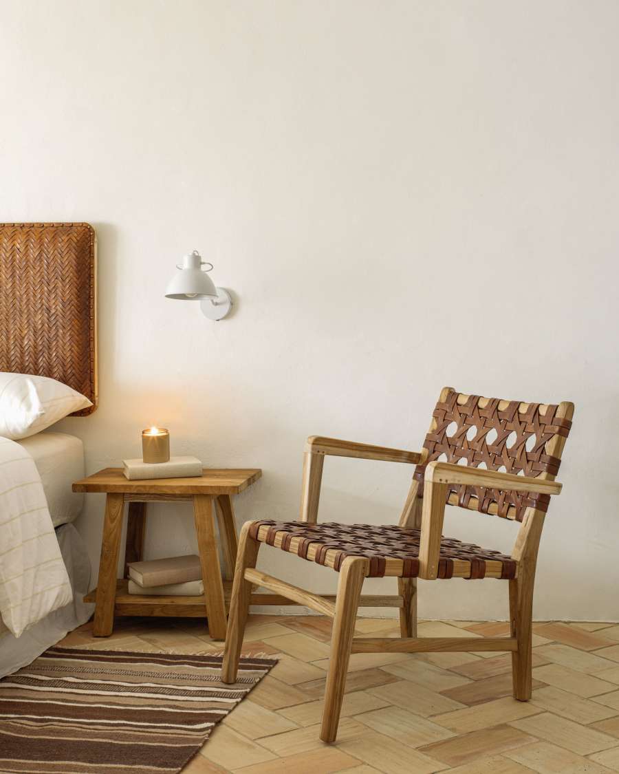 Nuru armchair in solid teak wood and leather