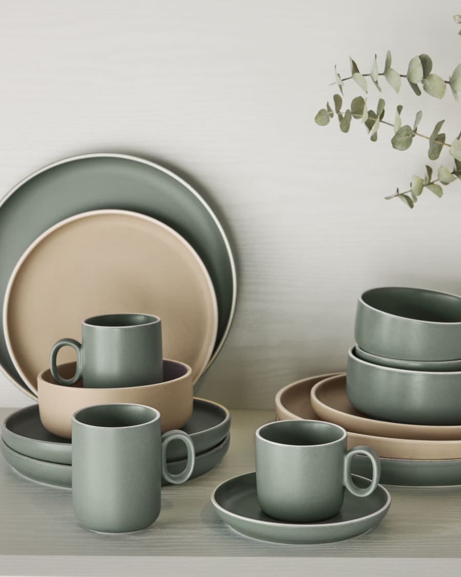 Shun mug in green porcelain