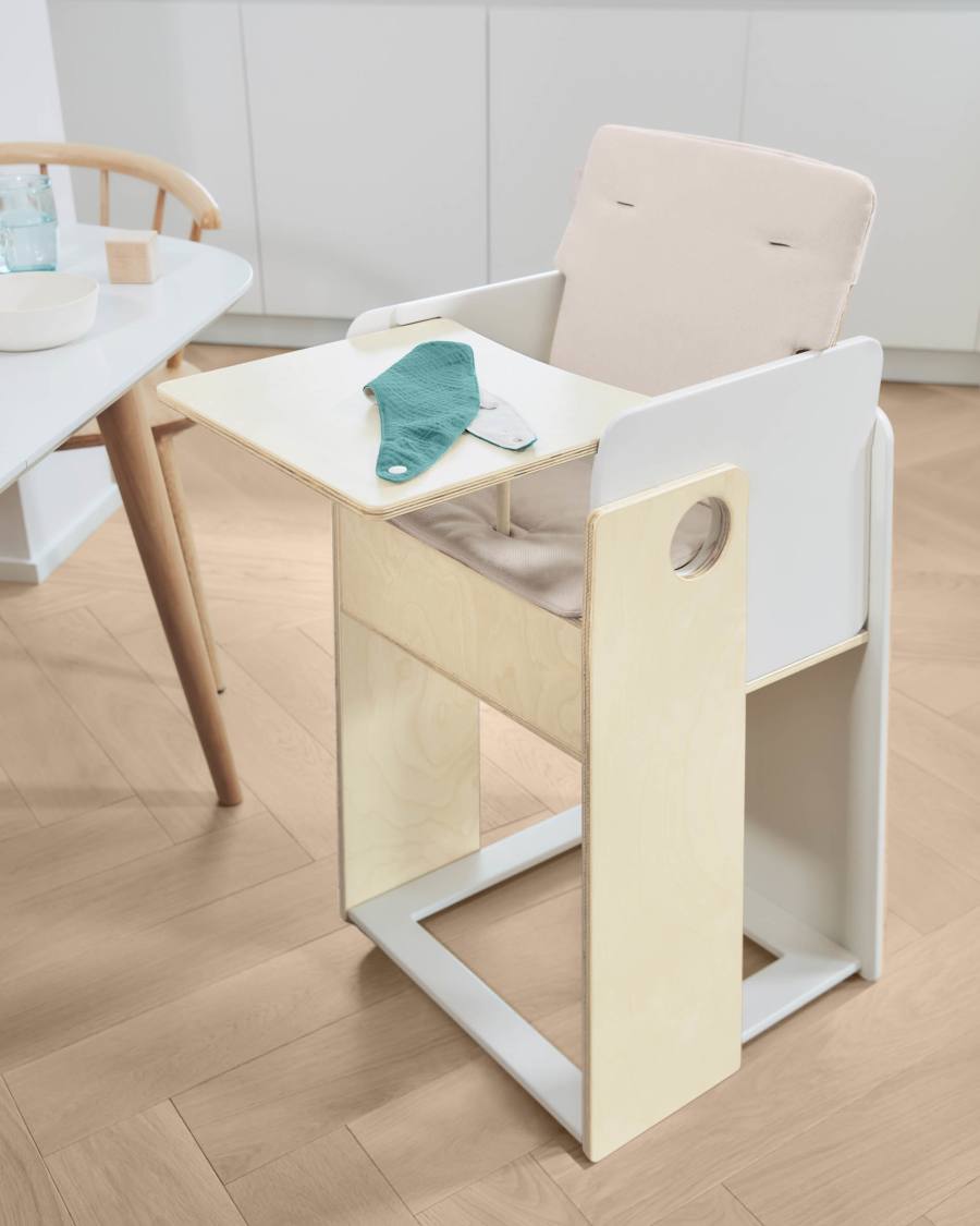 100% organic cotton (GOTS) Nuun highchair cushion with natural finish