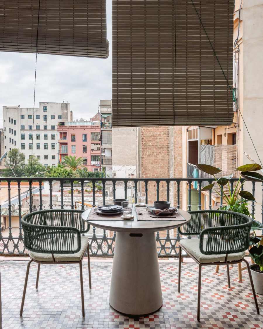 Cadira Nadin de corda verd i potes d'acer galvanitzat