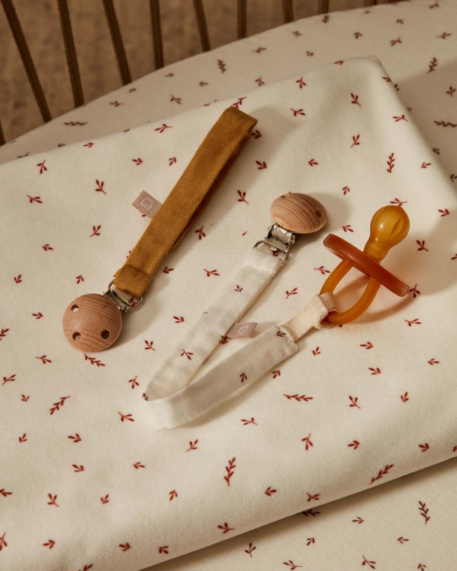 Deya Set aus 2 Beißringen 100% Baumwolle senf und weiß mit Muster