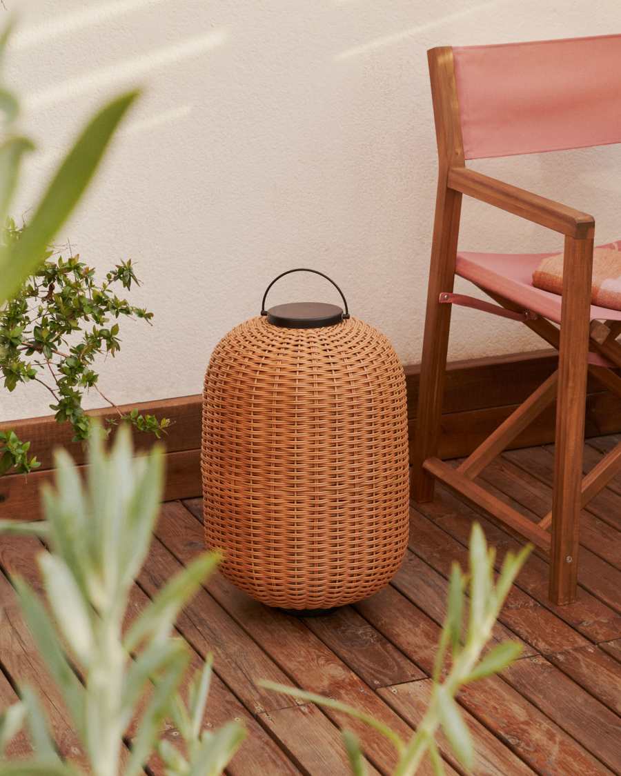 Lampada da tavolo grande portatile Saranella in rattan sintetico marrone