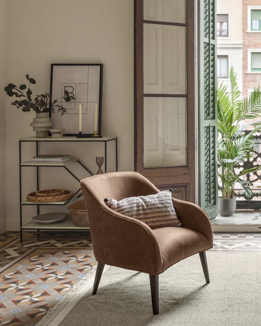 Bobly armchair in dark brown fabric with wenge finish legs