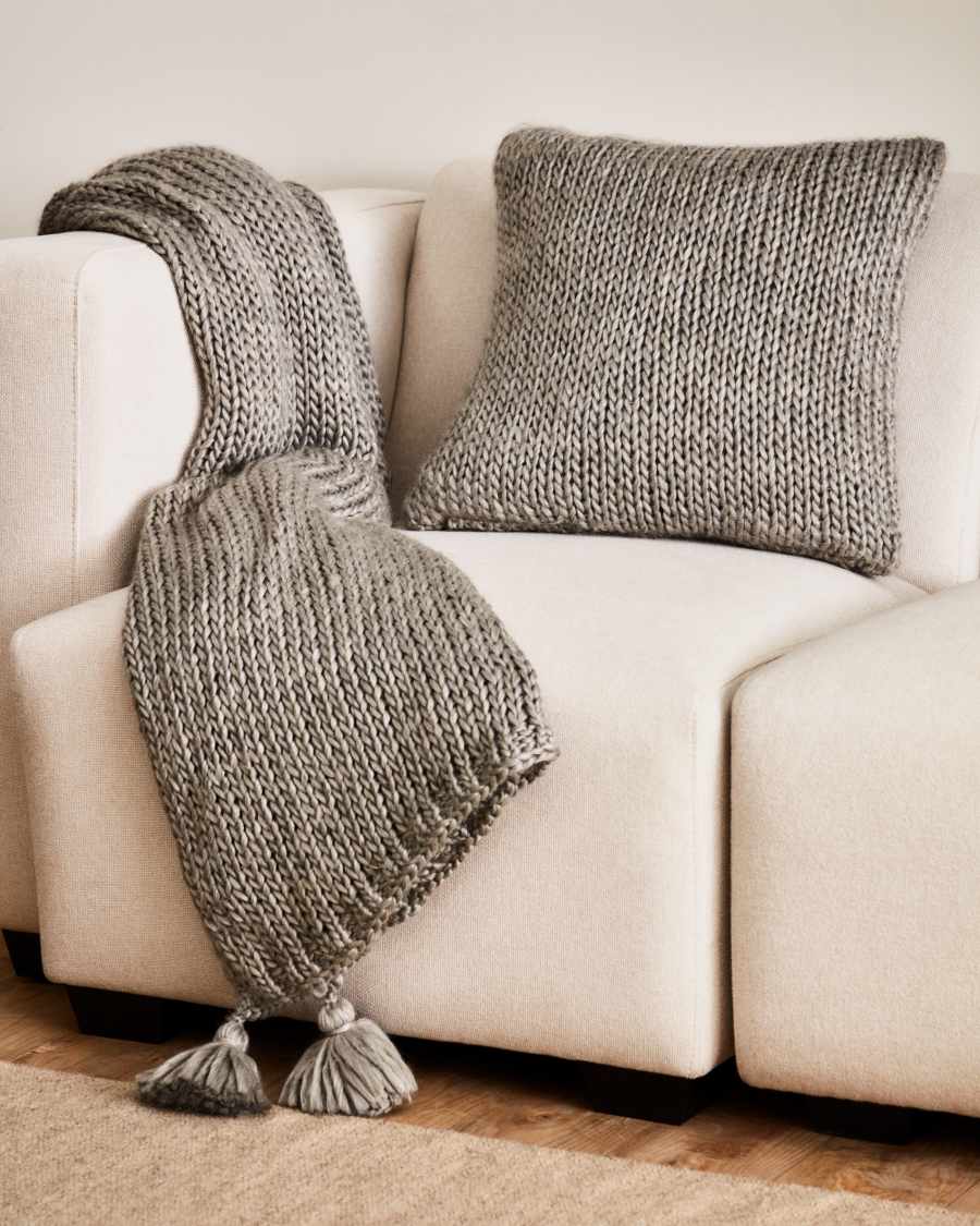 Jandra blanket with tassel pom poms in grey wool, 125 x 150 cm