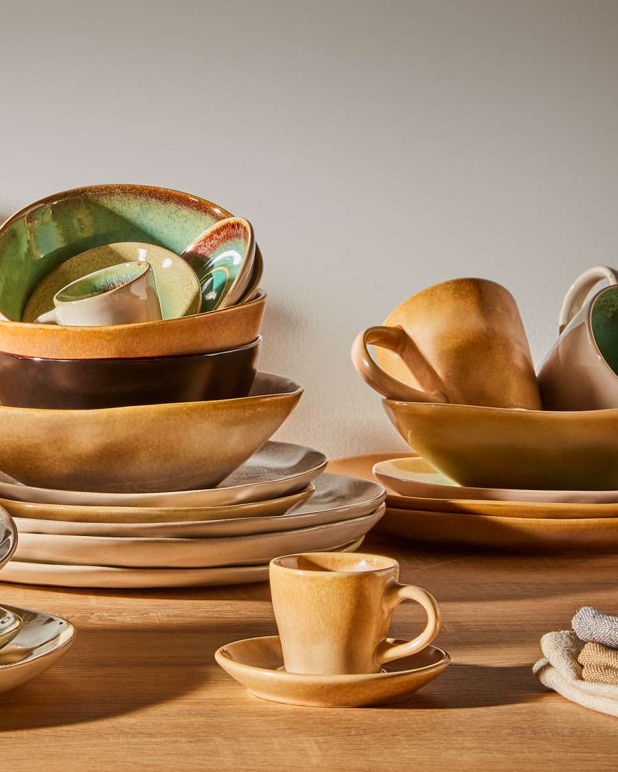 Green Zain coffee cup with plate