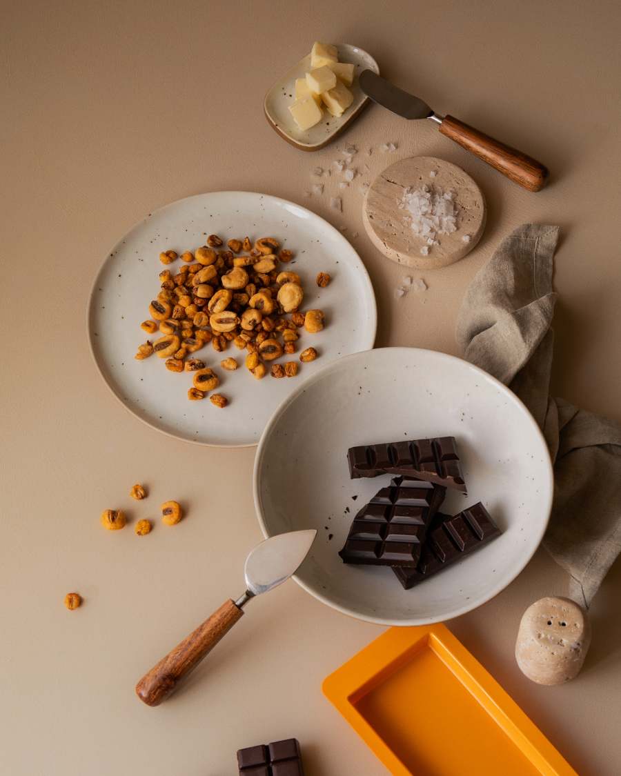 Publia white ceramic dessert plate