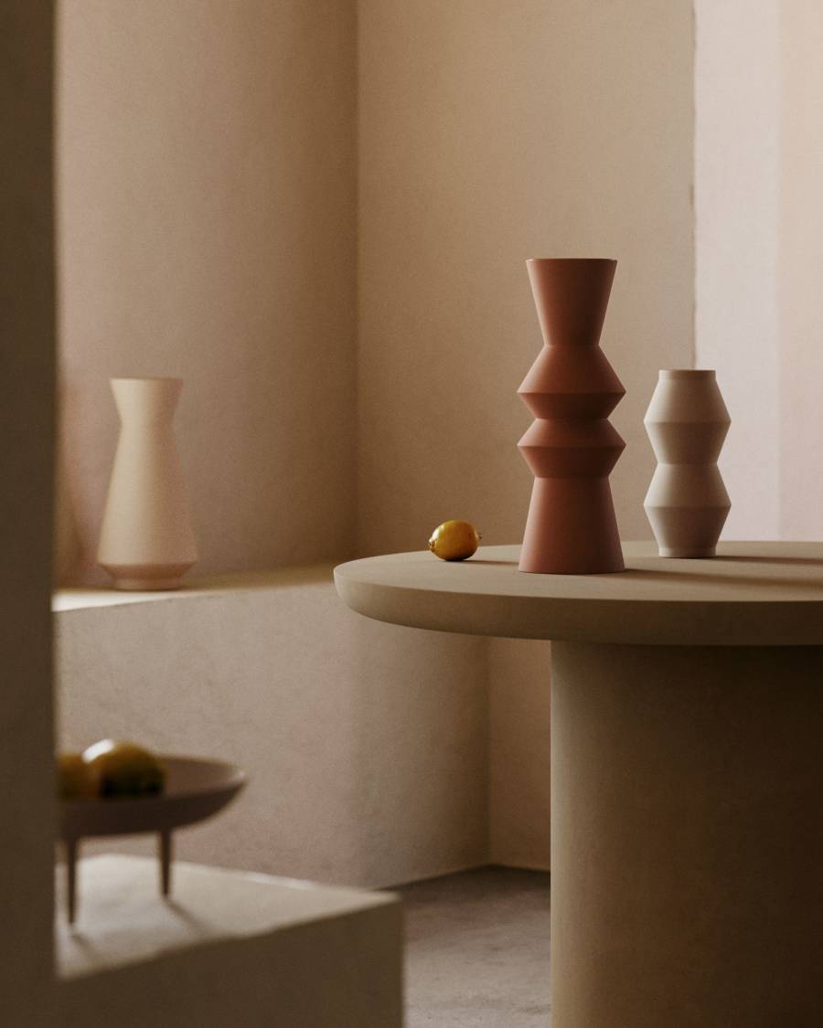 Peratallada ceramic vase in brown, 42 cm