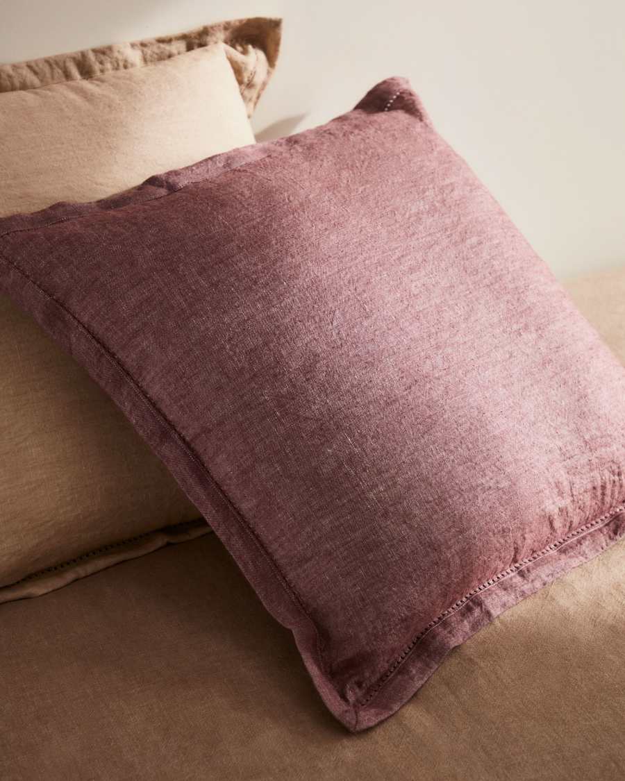 Housse de coussin Rut en lin et coton bordeaux 45 x 45 cm