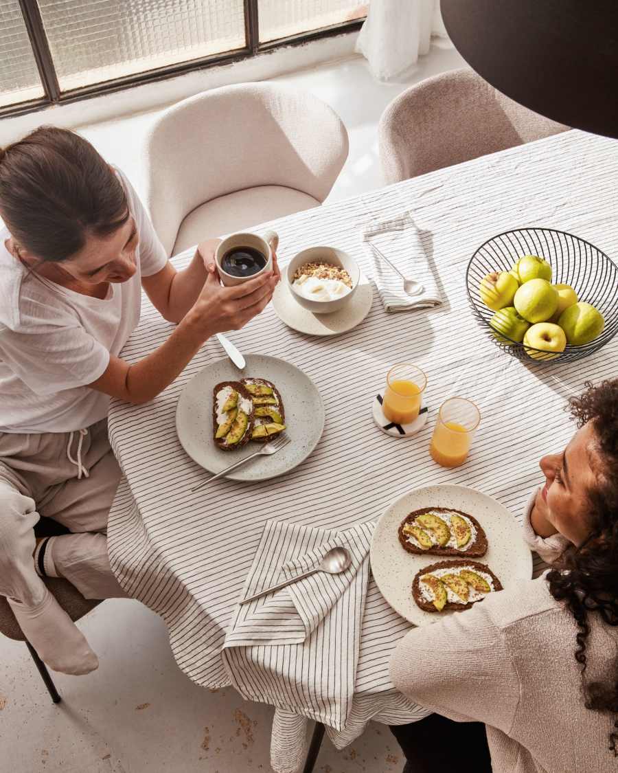 Set Marenna de 2 servilletas de lino y algodón blanco y rayas negro