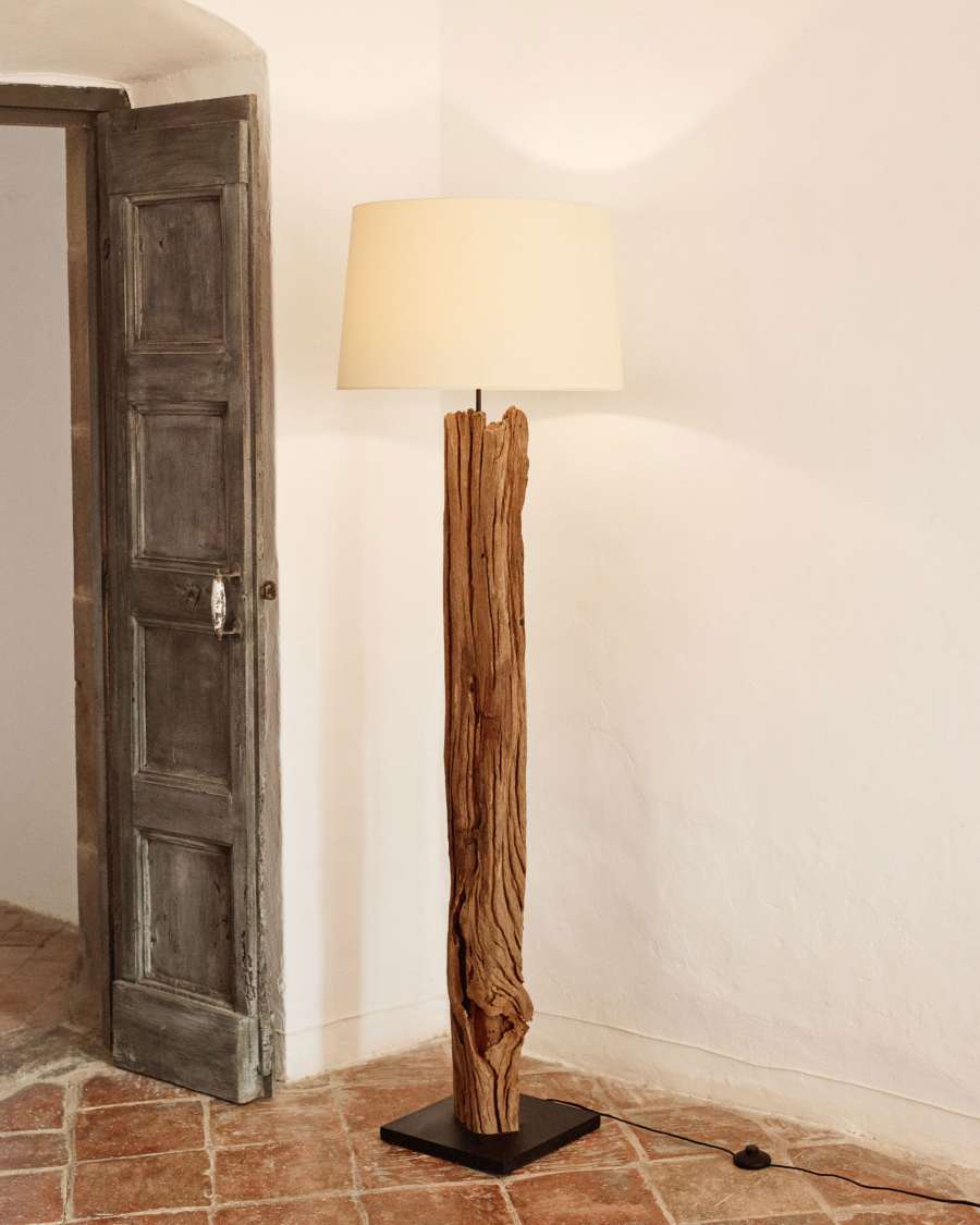 Lampadaire Powell en bois recyclé
